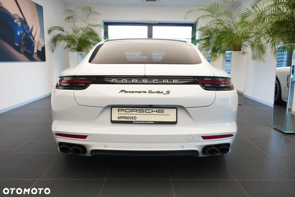 Porsche Panamera Turbo S e-Hybrid - 8