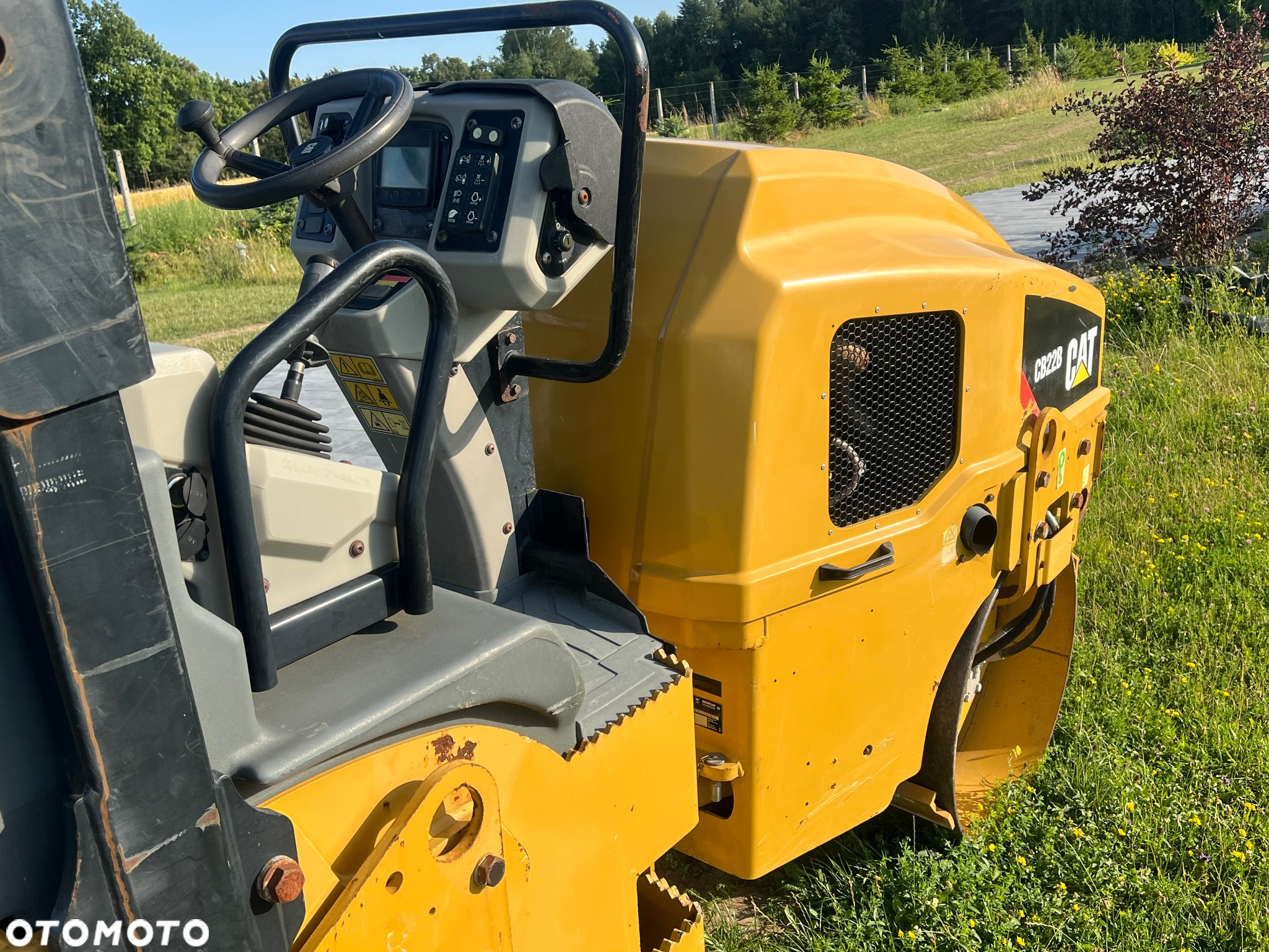 Caterpillar Walec drogowy CAT 100cm CB22B 2017r  zagęszczarka Catepillar CB 22 B Szer 100 cm Wibracja na oba bębny Zbiorniki na wodę Bomag  2,5 tony 24KW - 5
