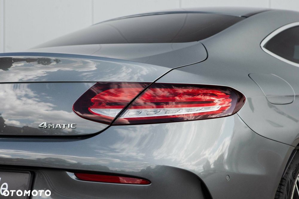 Mercedes-Benz Klasa C 200 4MATIC 9G-TRONIC - 10