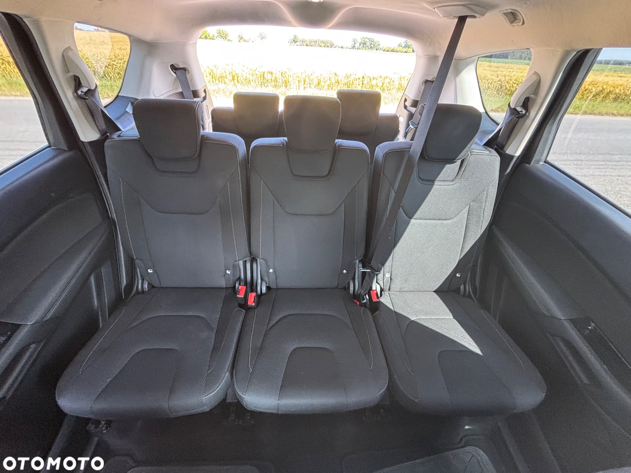 Ford S-Max - 9