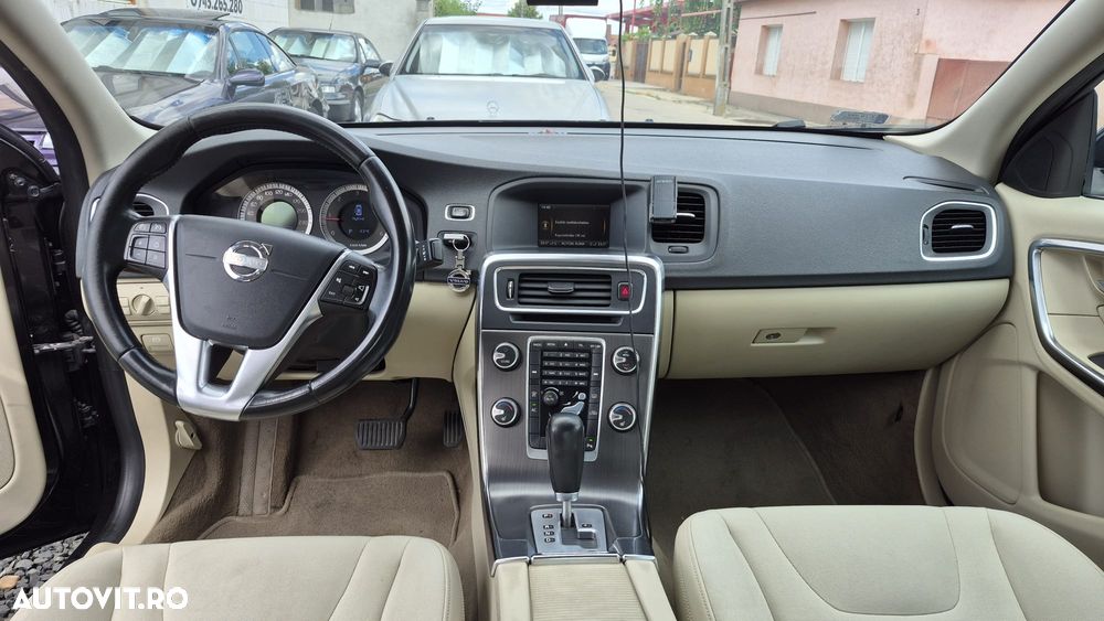 Volvo S60 D3 Geartronic Momentum - 13