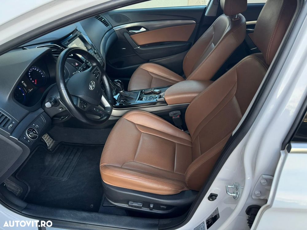Hyundai i40 Kombi 1.7 CRDi DCT Premium - 8
