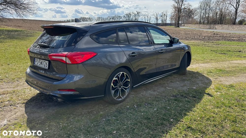 Ford Focus 1.5 EcoBoost ST-Line X - 3