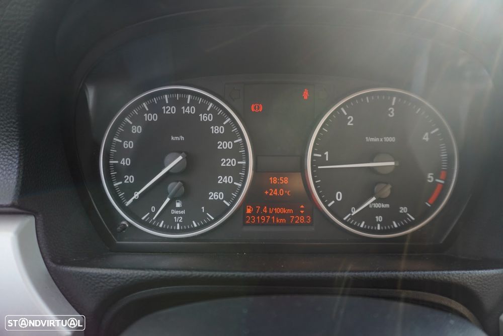 BMW 320 d Coupe - 26