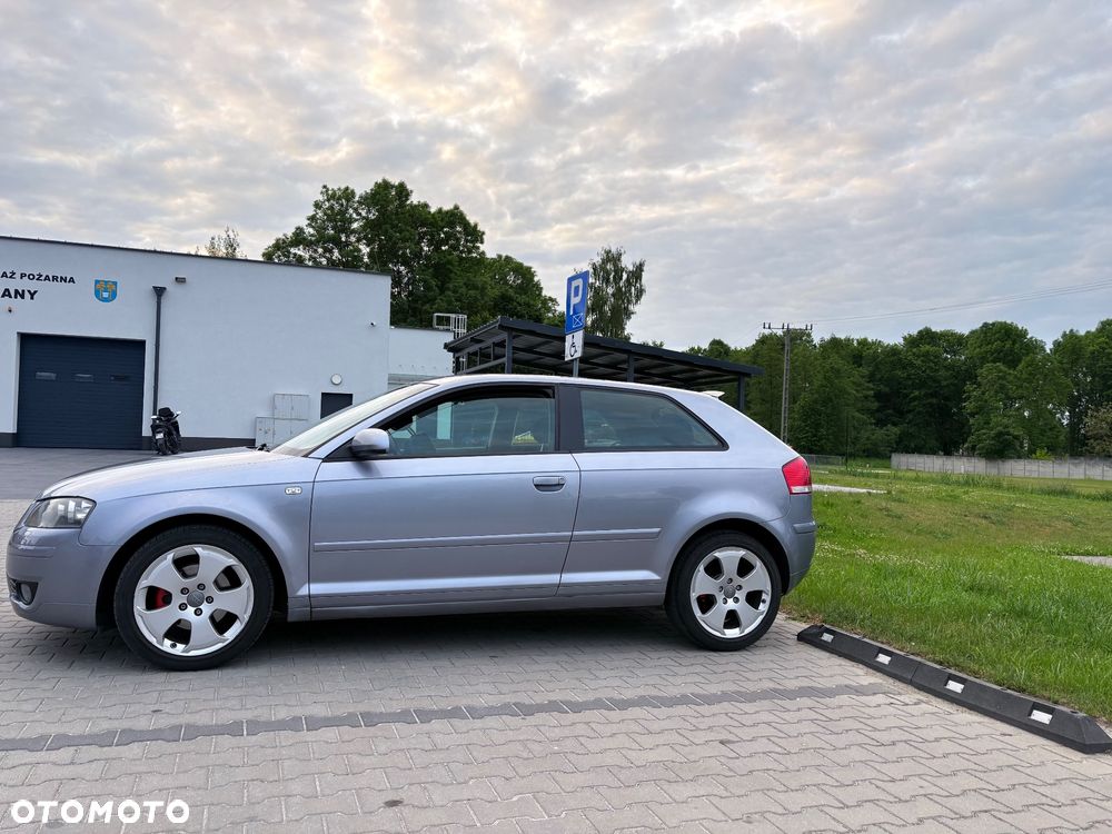 Audi A3 3-drzwiowe 1.6 Ambiente - 3