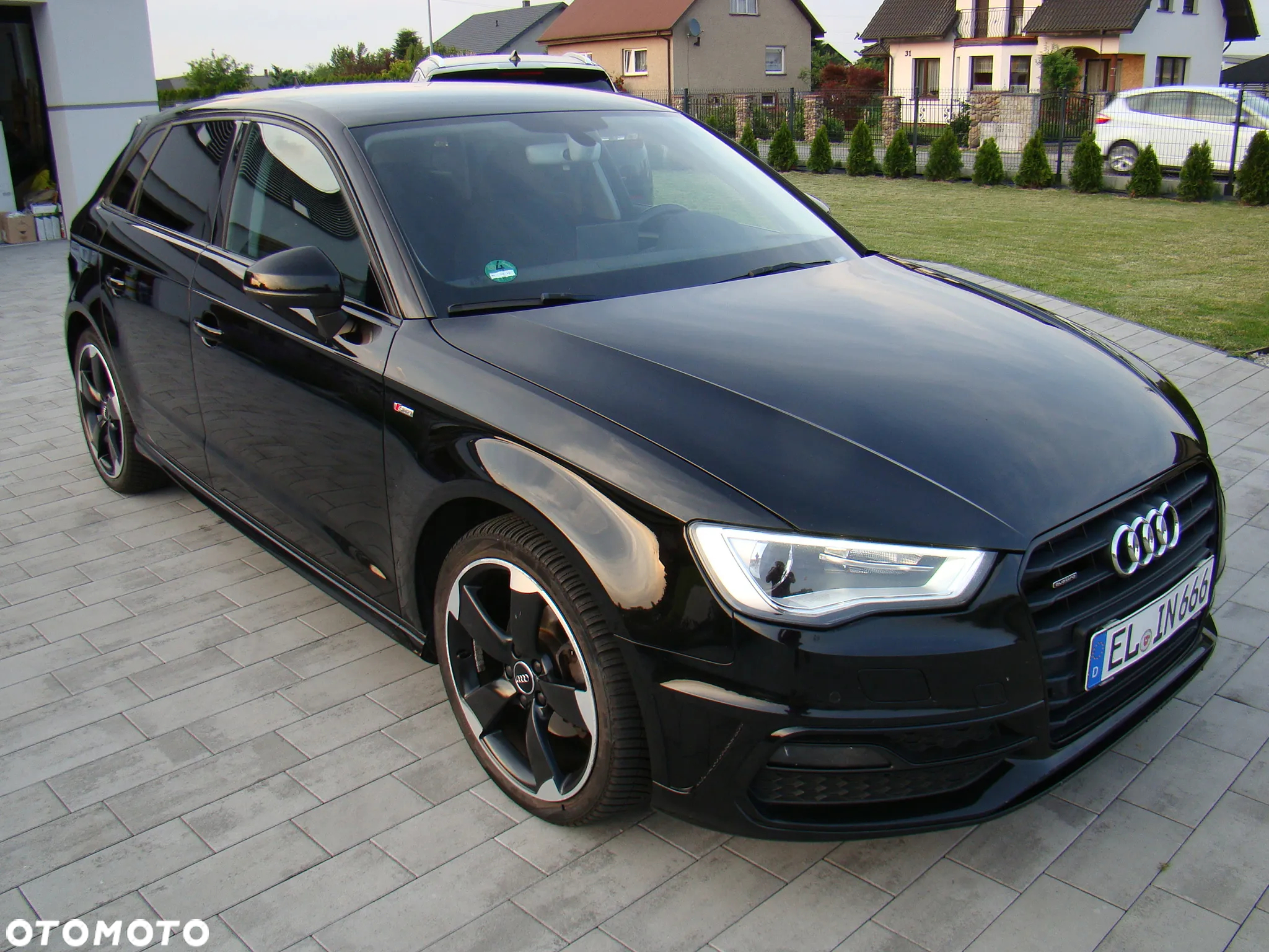 Audi A3 2.0 TDI Sportback quattro S line Sportpaket - 2