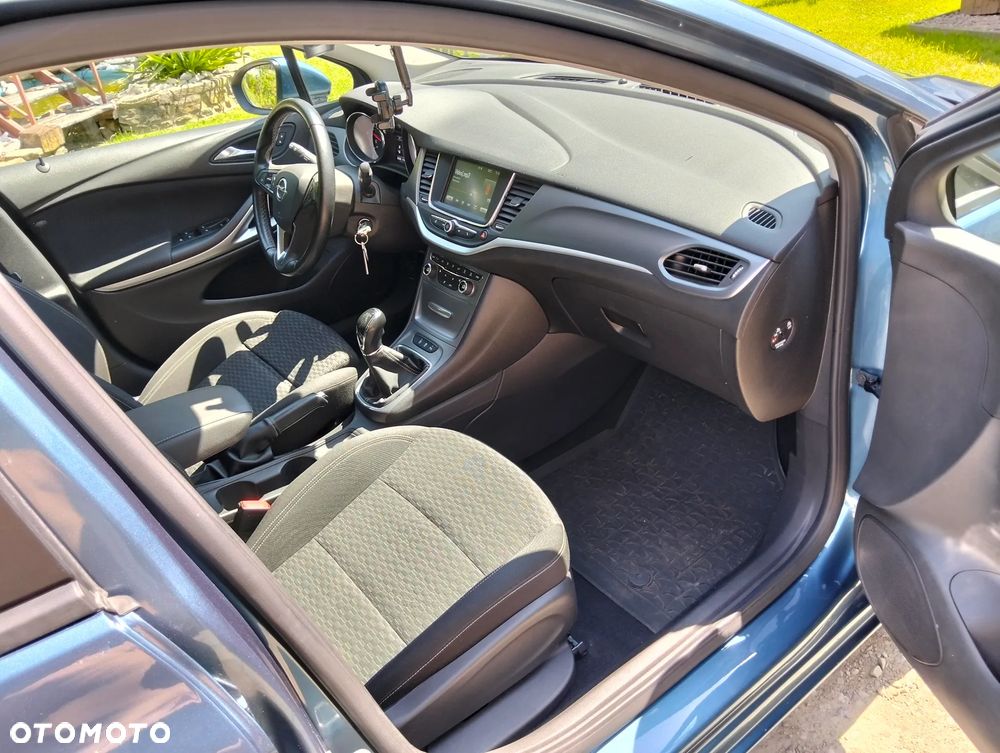 Opel Astra 1.6 CDTI Enjoy - 10