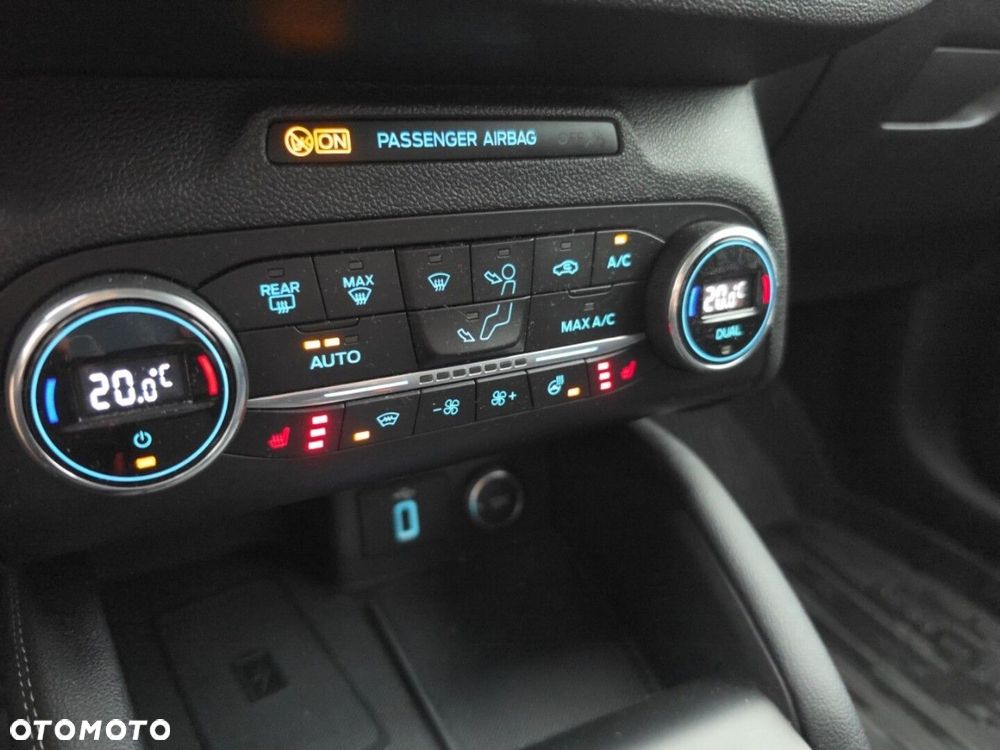 Ford Focus 1.0 EcoBoost Titanium Business - 15