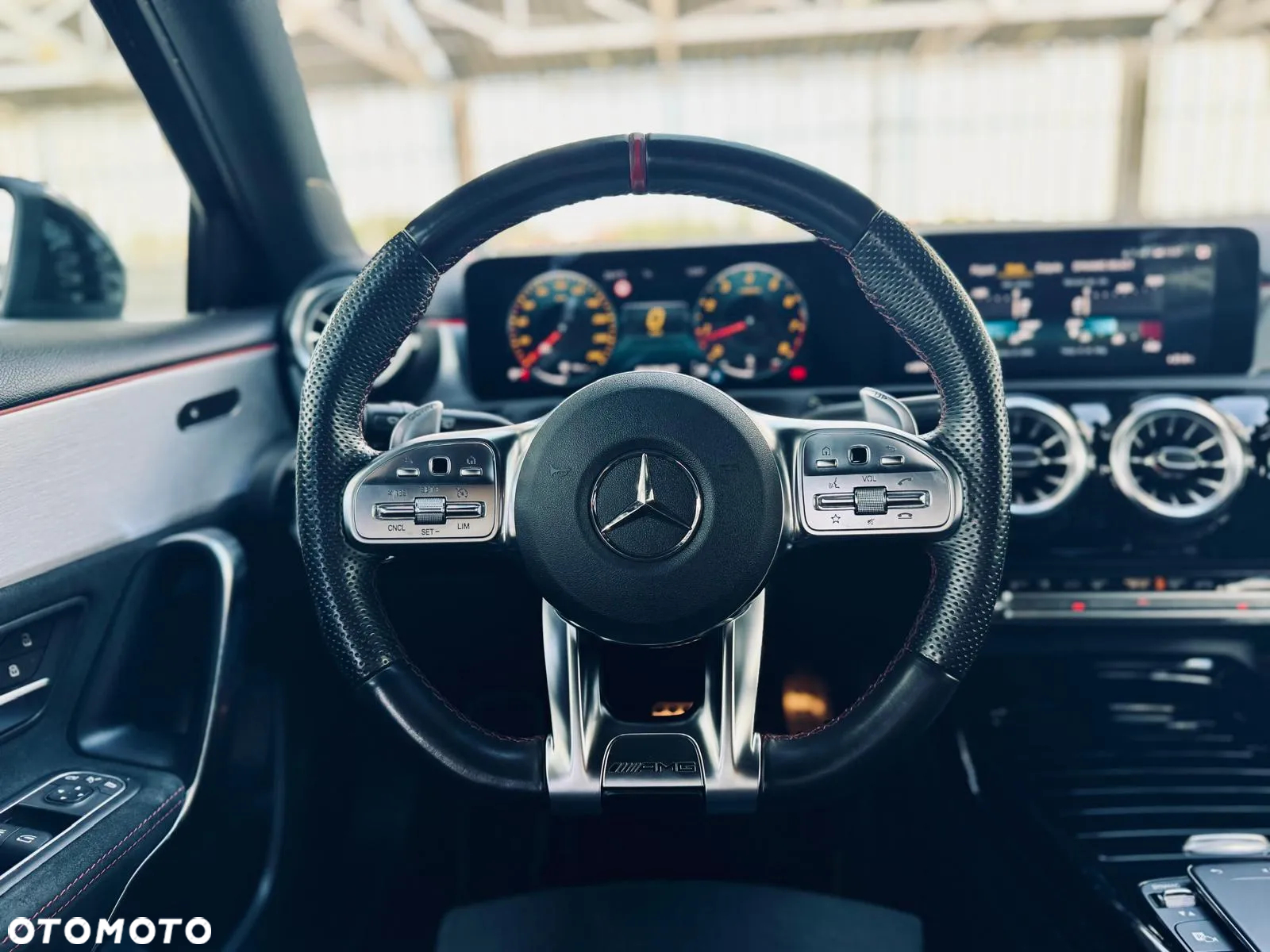 Mercedes-Benz Klasa A 35 AMG 4-Matic 7G-DCT - 32