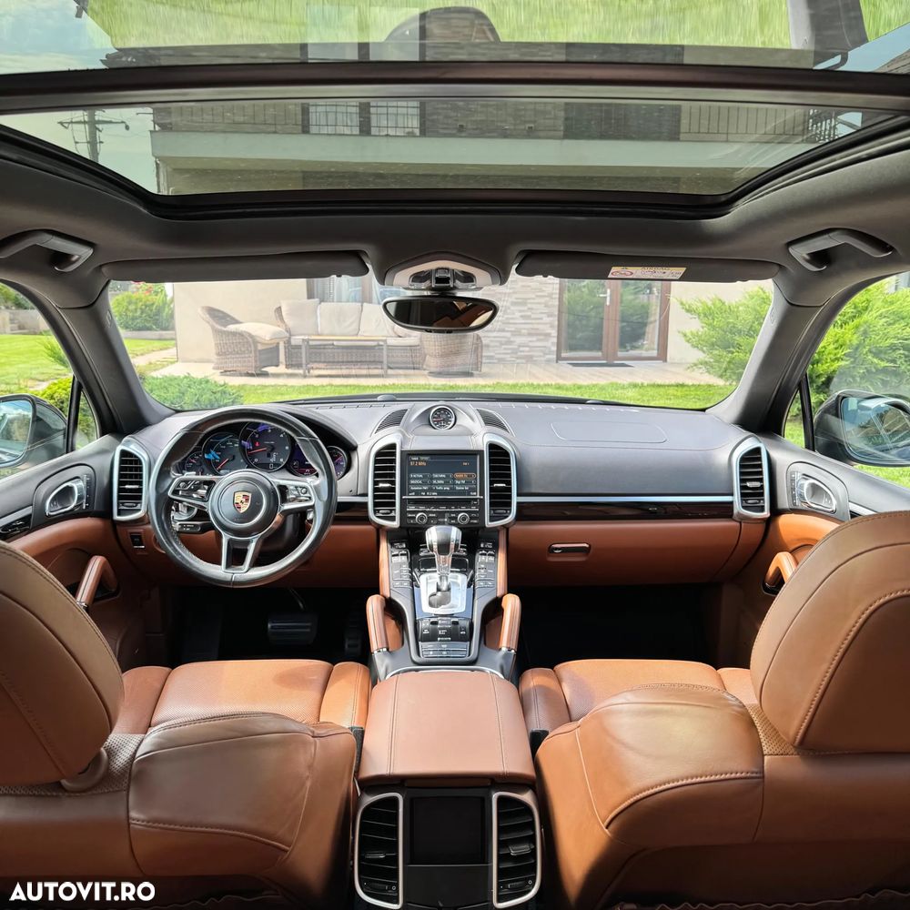 Porsche Cayenne 3.0 L - 10