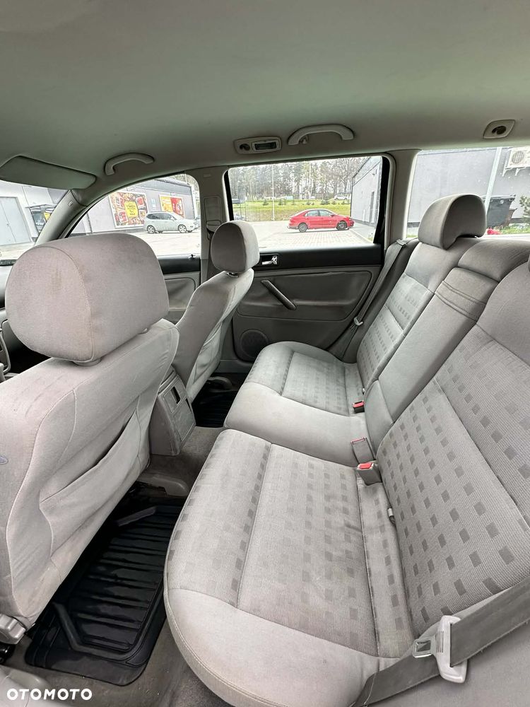 Volkswagen Passat - 9