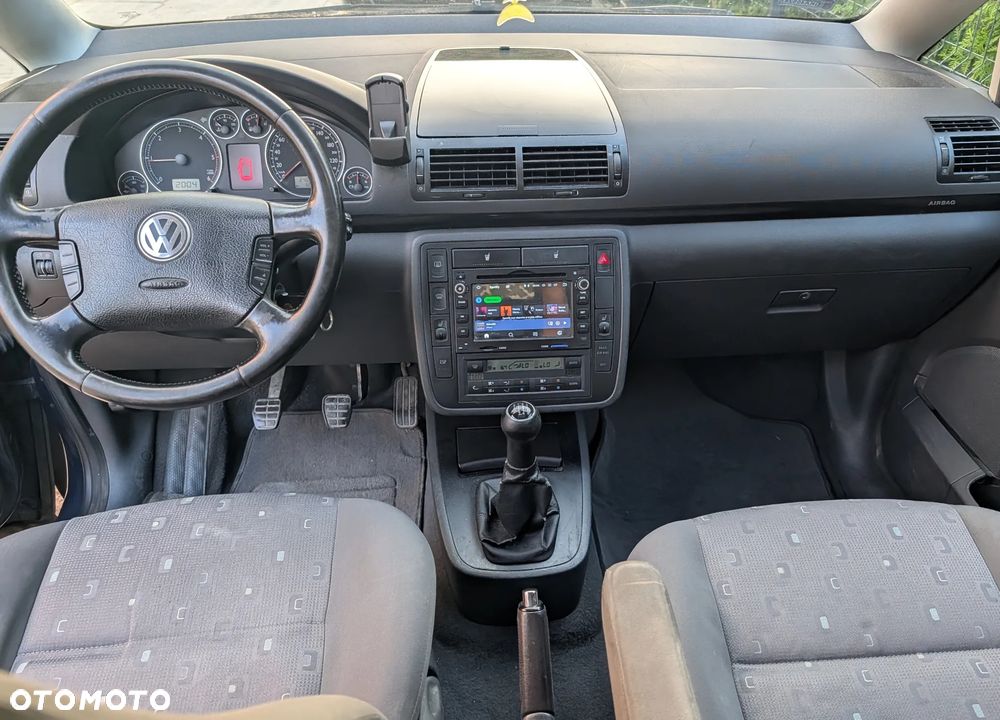 Volkswagen Sharan - 10