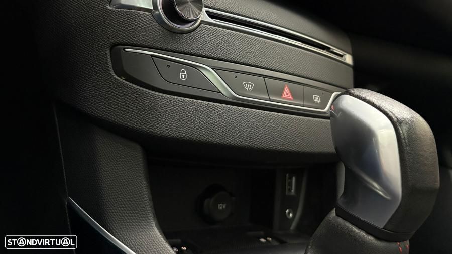 Peugeot 308 SW - 13