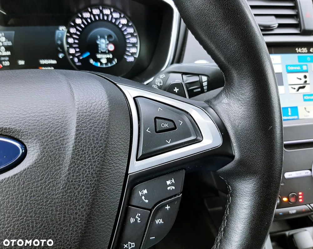 Ford Mondeo 2.0 TDCi Titanium PowerShift - 24