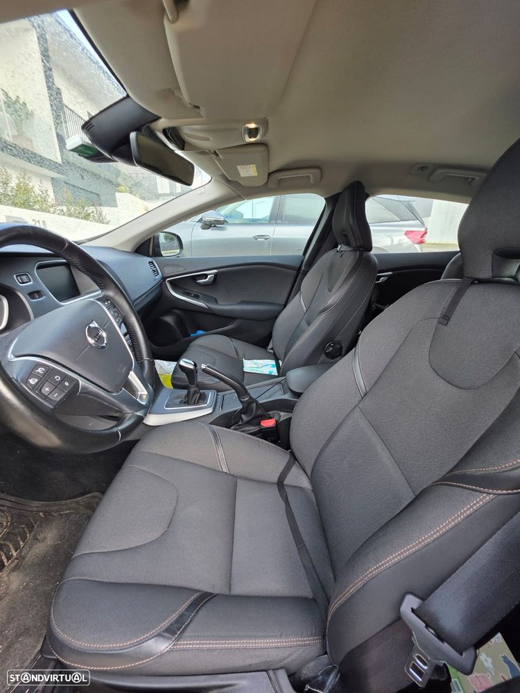 Volvo V40 2.0 D2 Momentum - 6