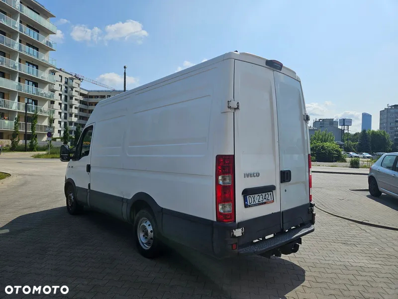 Iveco DAILY - 15
