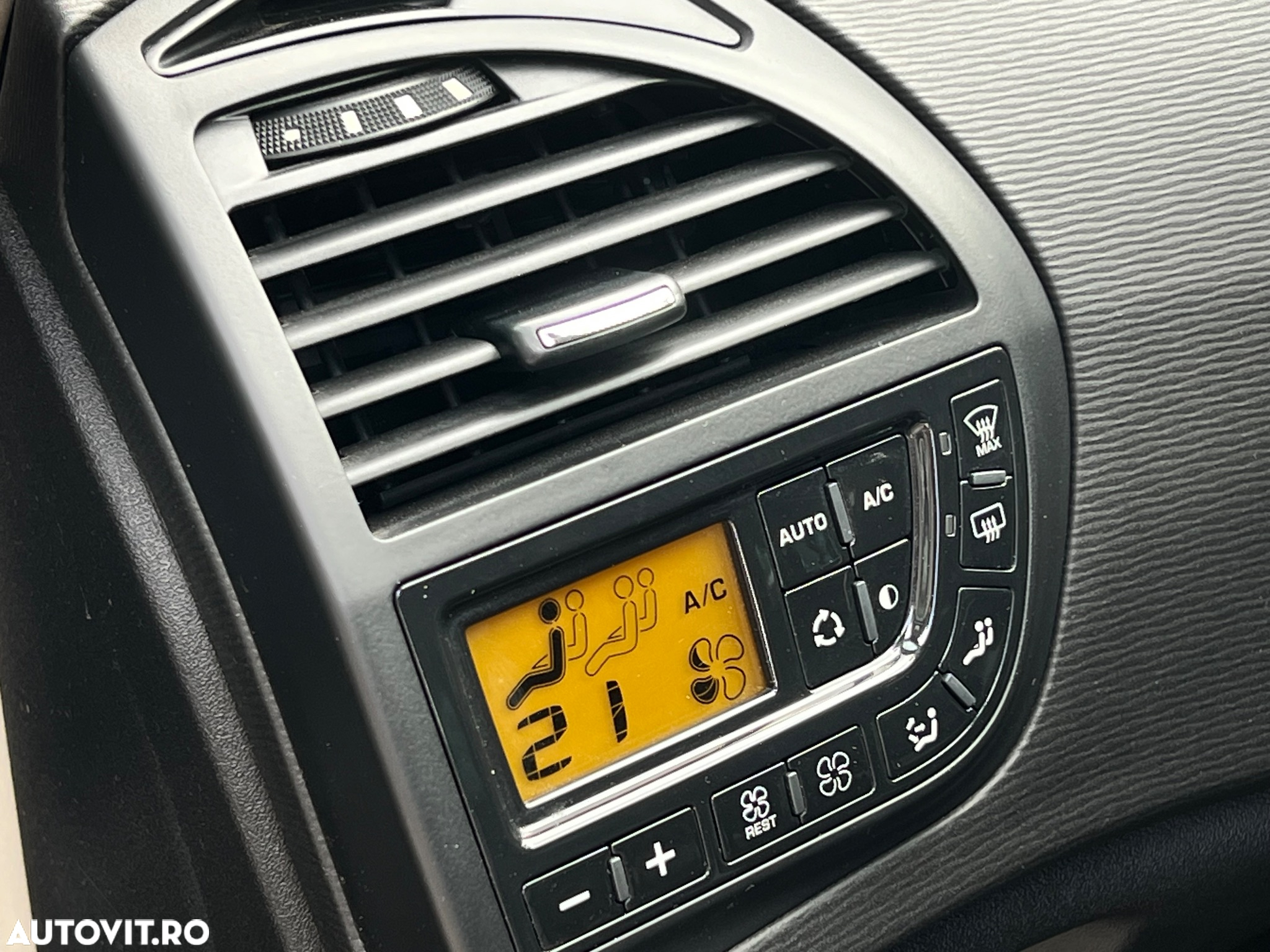 Citroën C4 Picasso 2.0 HDi FAP Aut. Exclusive - 22