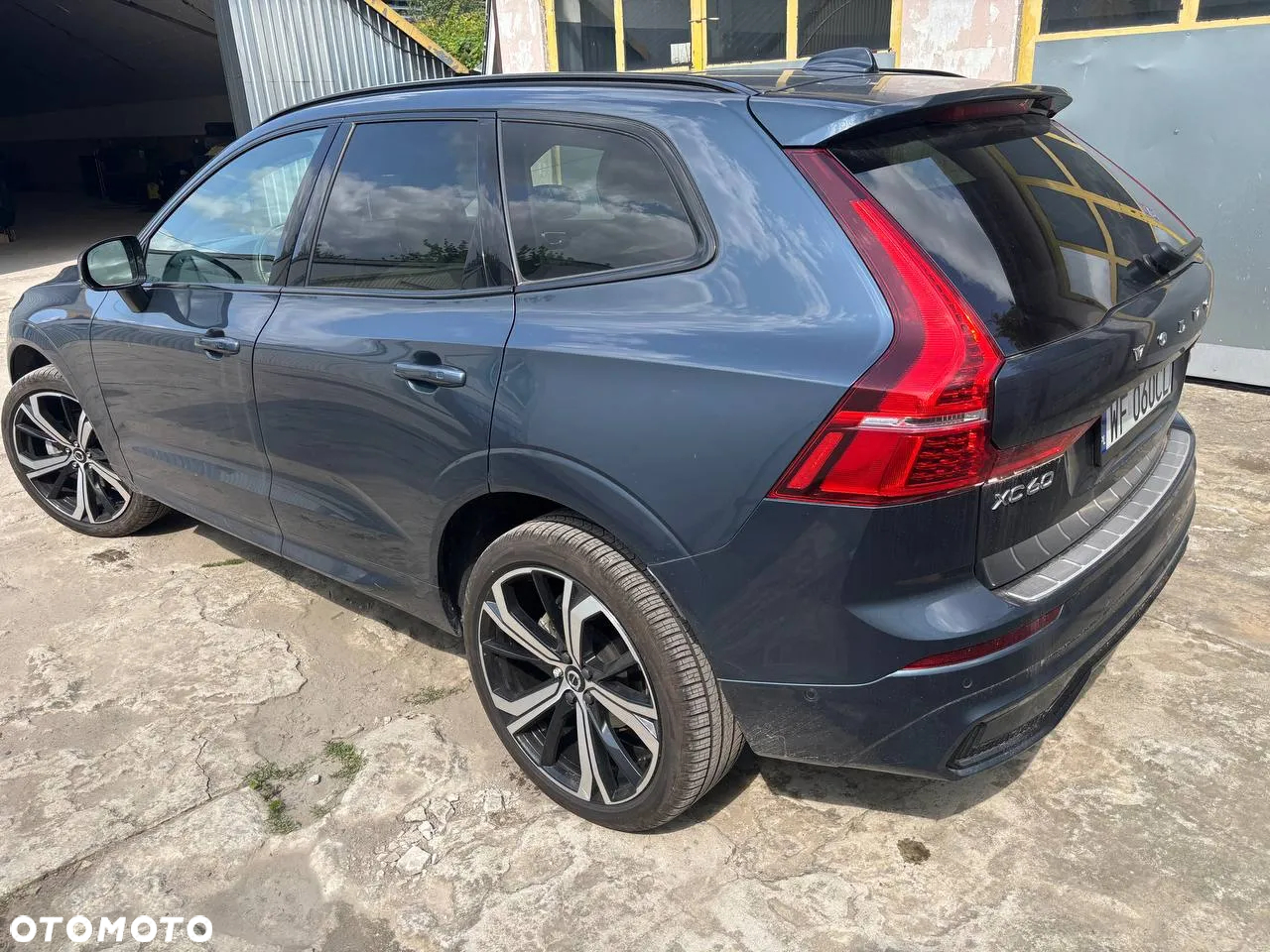 Volvo XC 60 B5 B AWD Ultra Black Edition - 5