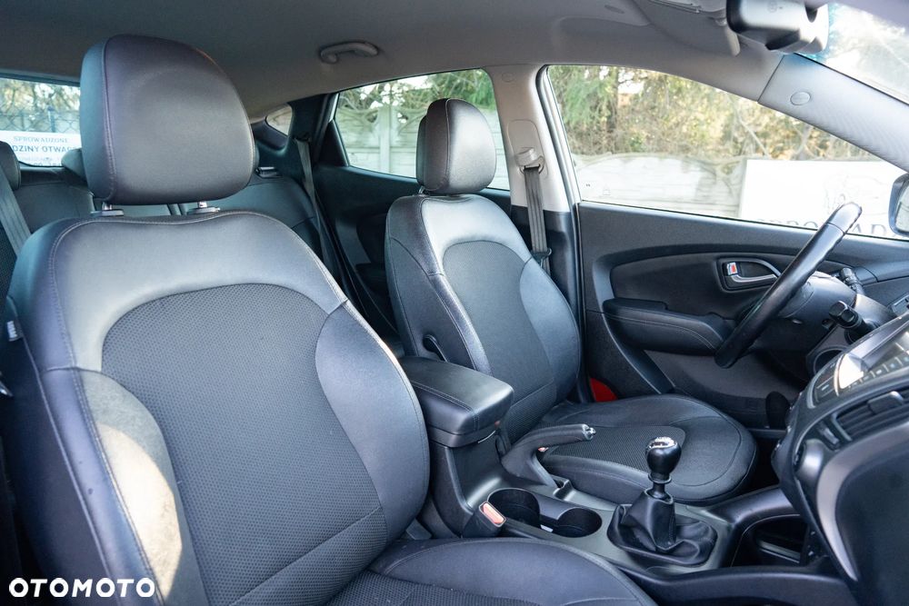 Hyundai ix35 1.6 2WD blue Style - 13