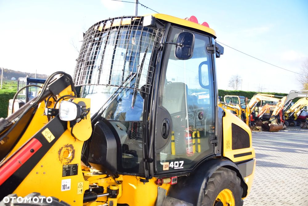 JCB 407 - 7