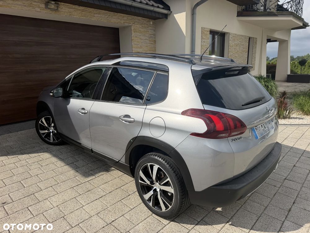 Peugeot 2008 - 10