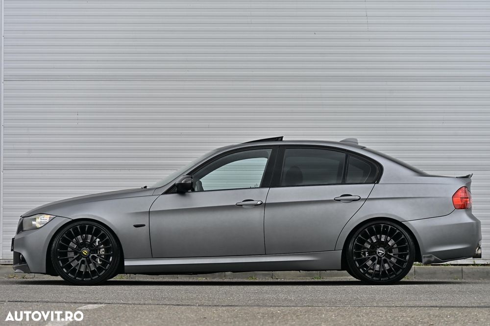 BMW Seria 3 335i xDrive Aut. - 7