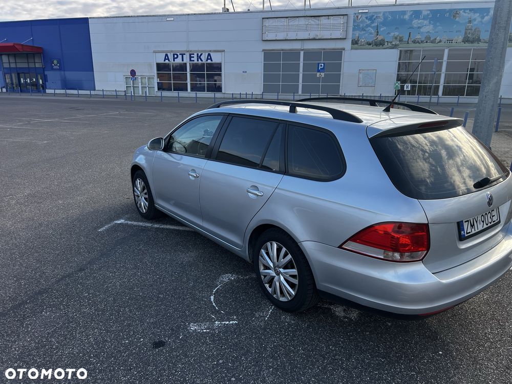 Volkswagen Golf - 5