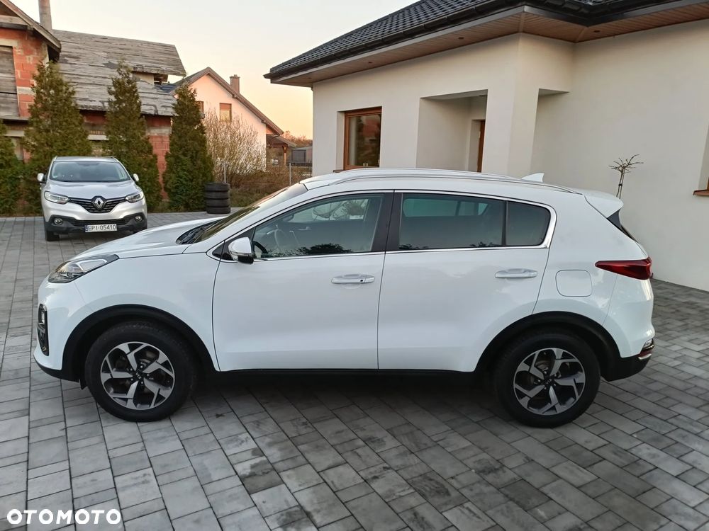 Kia Sportage 1.6 GDI 2WD Dream-Team Edition - 4