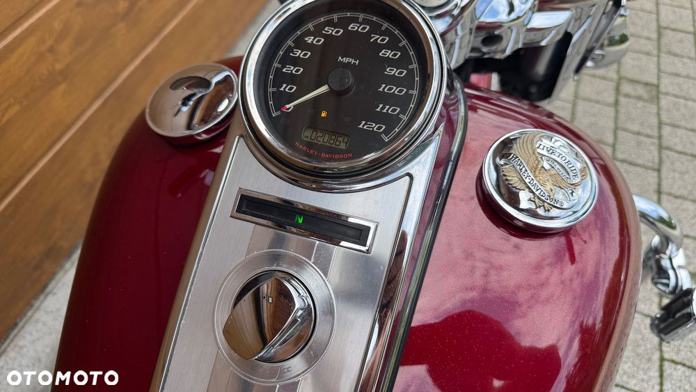 Harley-Davidson Touring Road King - 4