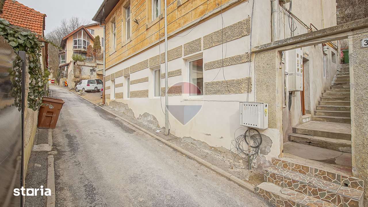 Apartament cu 3 camere, 90 mp, Centrul Istoric — fotografia 1