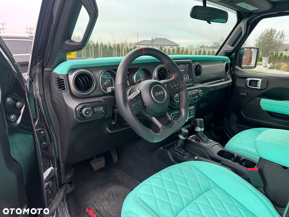 Jeep Wrangler 3.6 Unlim Sahara - 16