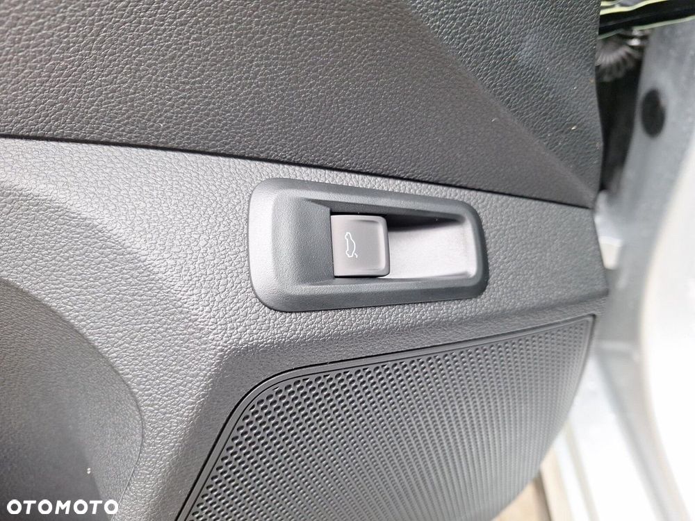 Skoda Kamiq 1.5 TSI Monte Carlo DSG - 12