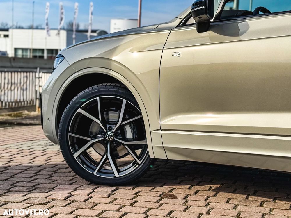 Volkswagen Touareg V6 TDI 4MOTION R-Line - 8