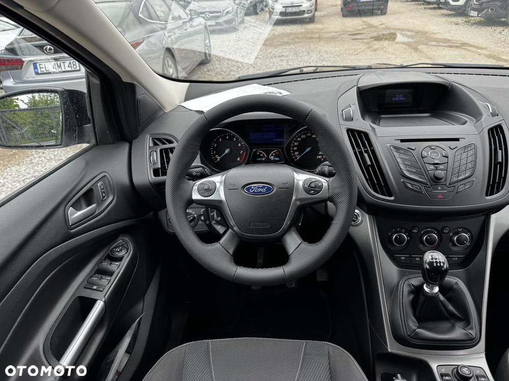 Ford Kuga 1.6 EcoBoost 2x4 Trend - 33