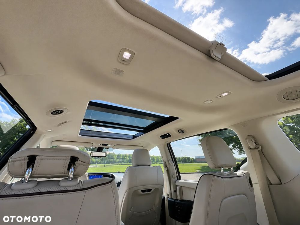 Chrysler Pacifica - 23