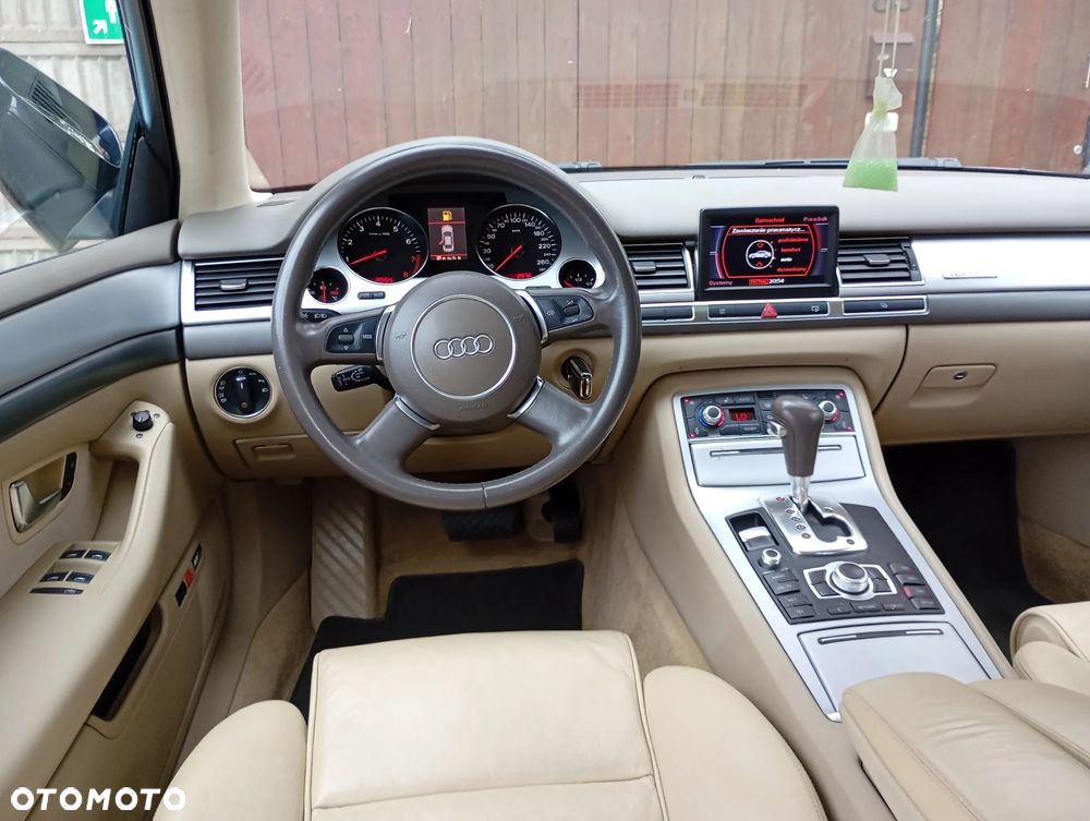 Audi A8 3.7 Quattro - 36