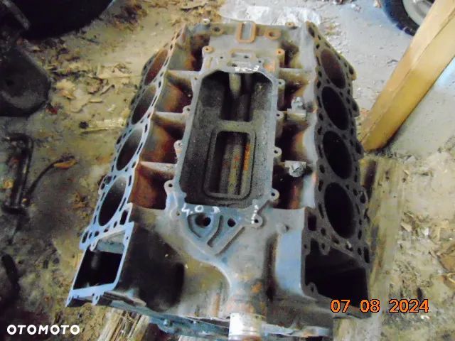 BMW E38 E65 4.0d 740d V8 M67 BLOK silnika BiTurbo - 3