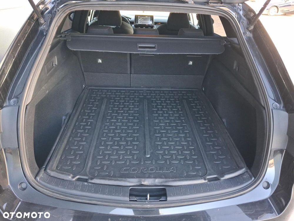 Toyota Corolla 1.8 Hybrid Comfort - 13