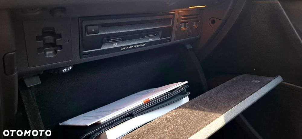 Volkswagen Golf 2.0 BlueTDI Comfortline - 32