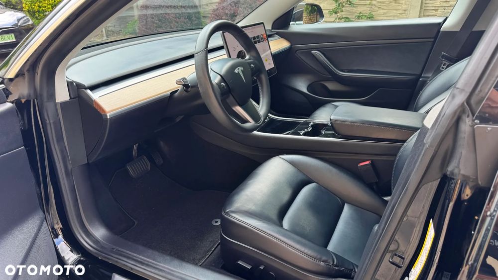 Tesla Model 3 Langstreckenbatterie Allradantrieb Dual Motor - 16
