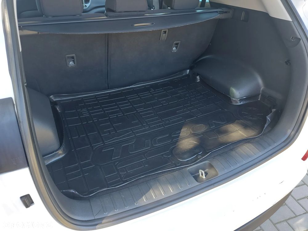 Hyundai Tucson 1.6 GDI BlueDrive Design 2WD - 38