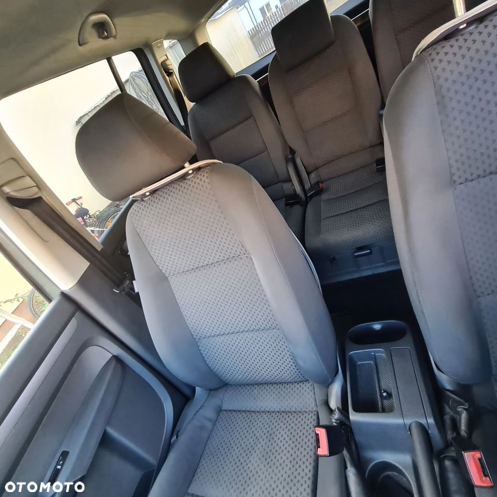 Volkswagen Touran 1.9 TDI Trendline - 4