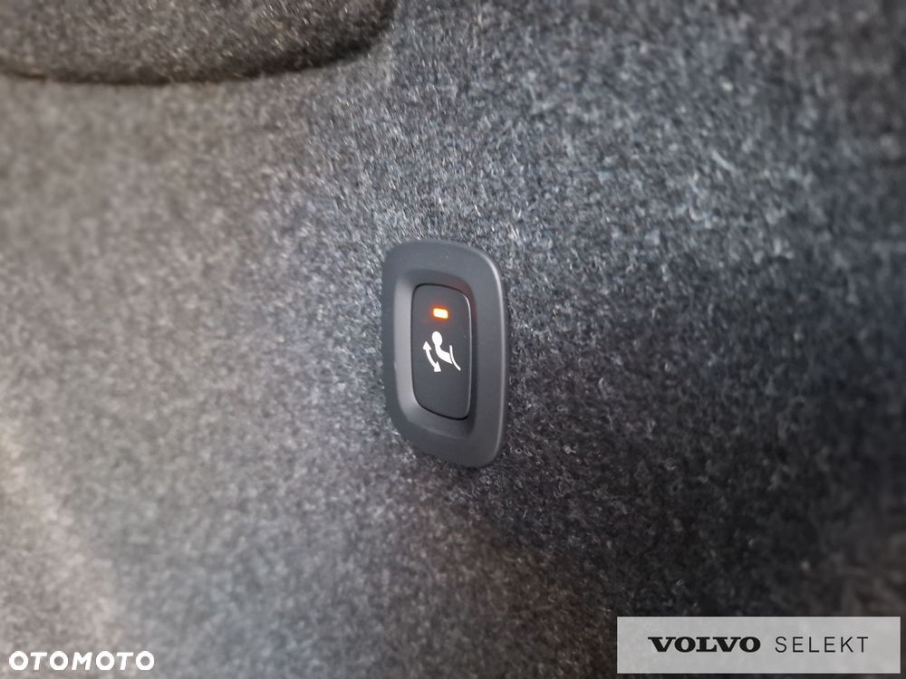 Volvo XC 40 - 30