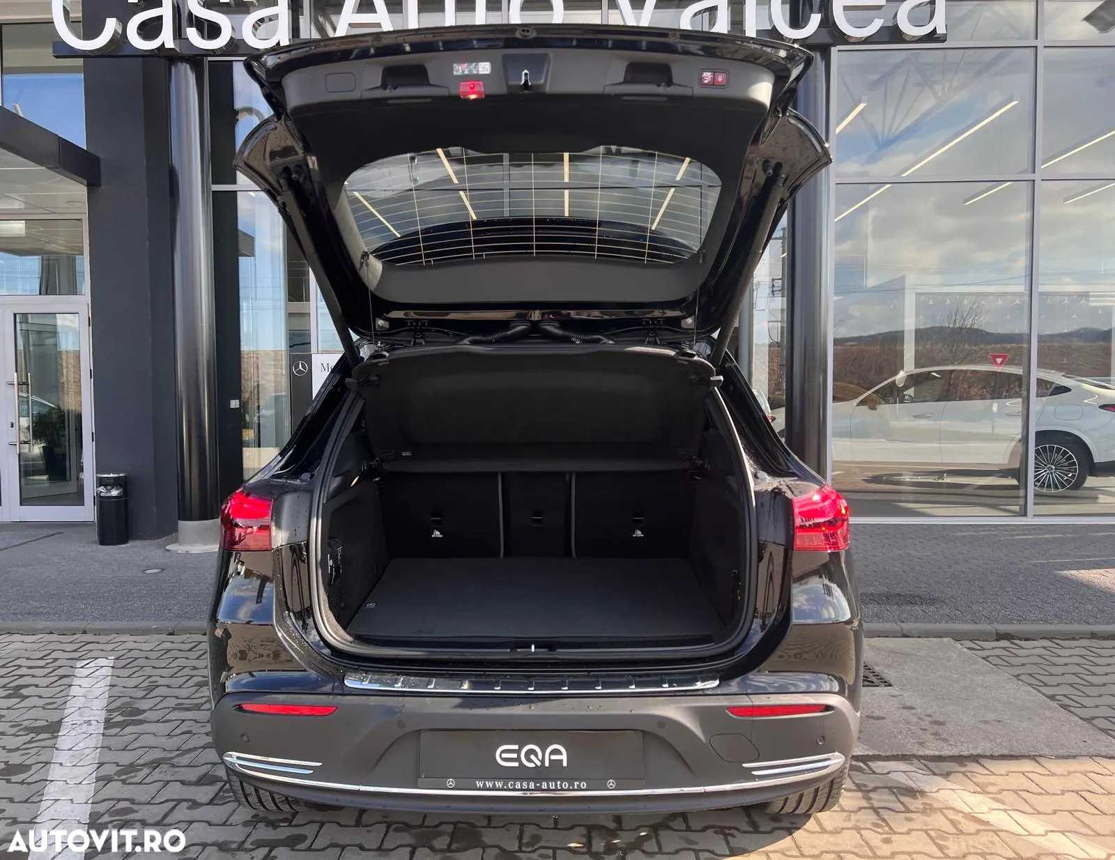 Mercedes-Benz EQA 250+ - 4