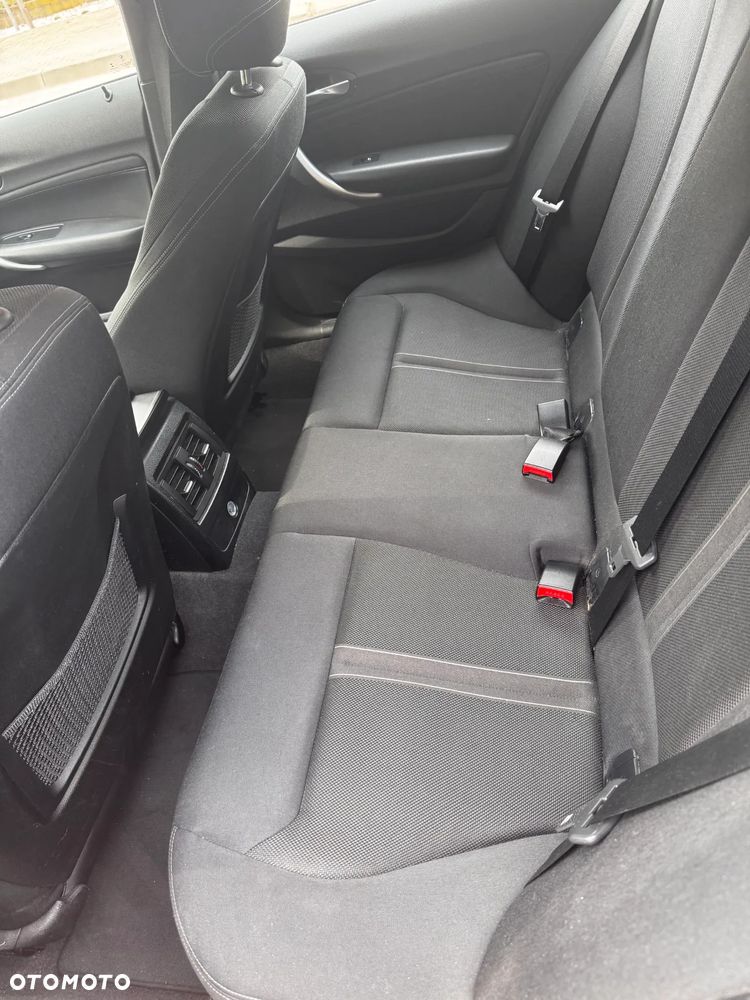 BMW Seria 1 118d Sport Line - 22