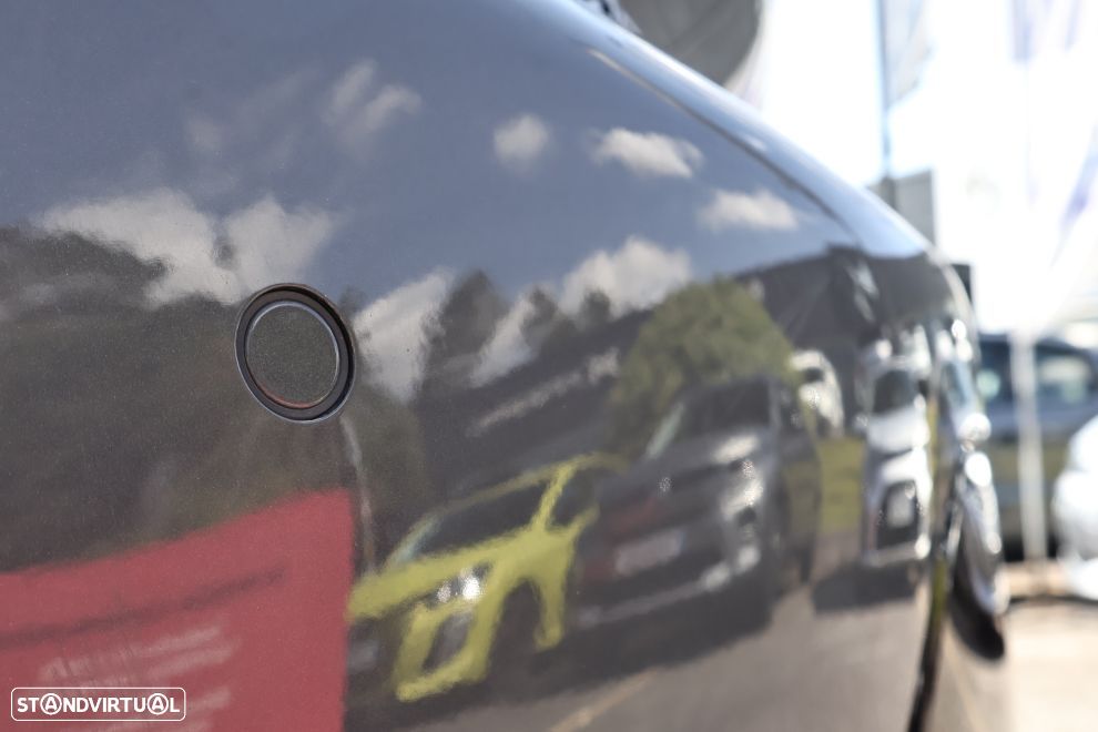 Peugeot 208 1.2 PureTech Allure - 6