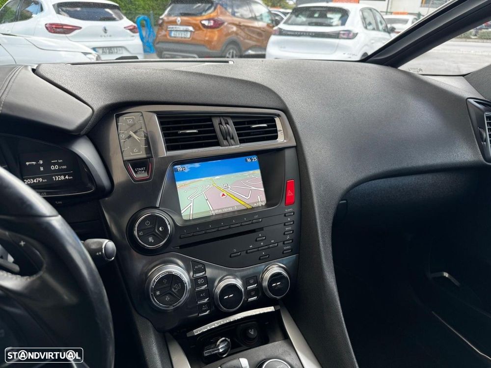 Citroën DS5 2.0 HDi Hybrid4 So Chic CMP6 - 14