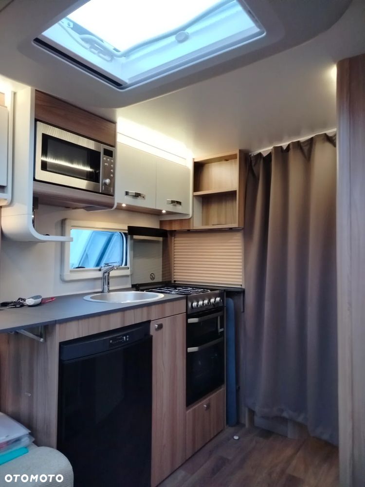 SWIFT Charisma 470 - 16