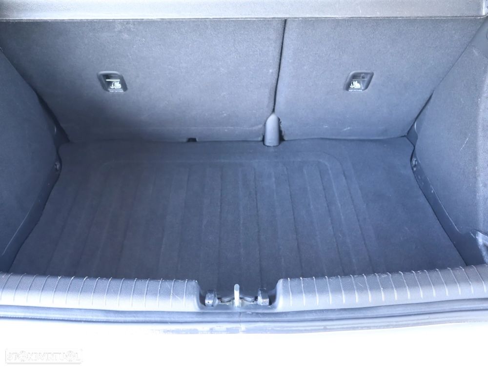 Hyundai i20 - 48