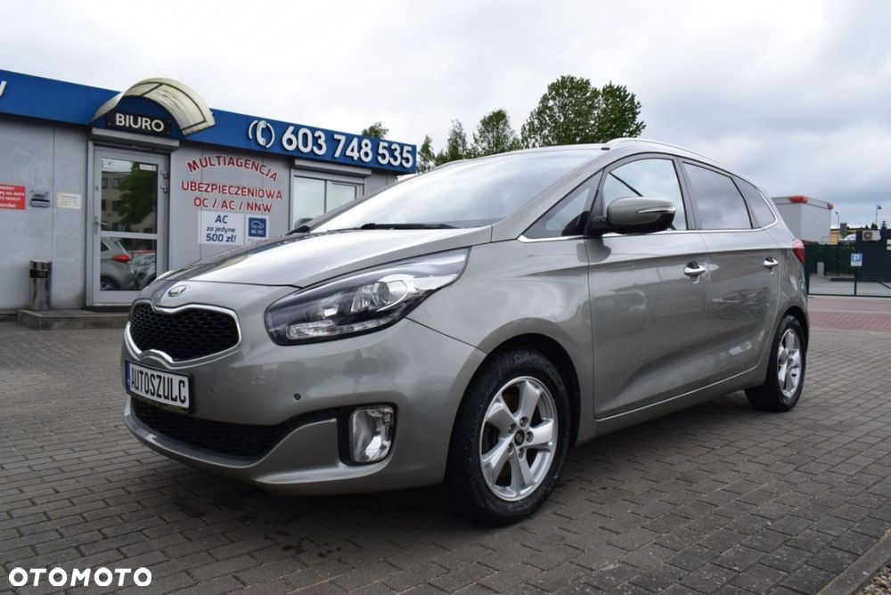 Kia Carens - 6